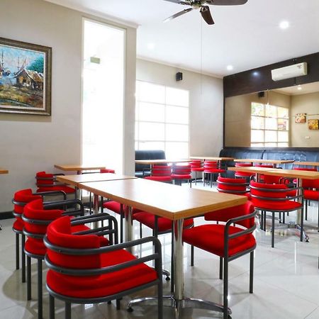 Chiaro Hotel Syariah Sidoarjo Ngoại thất bức ảnh