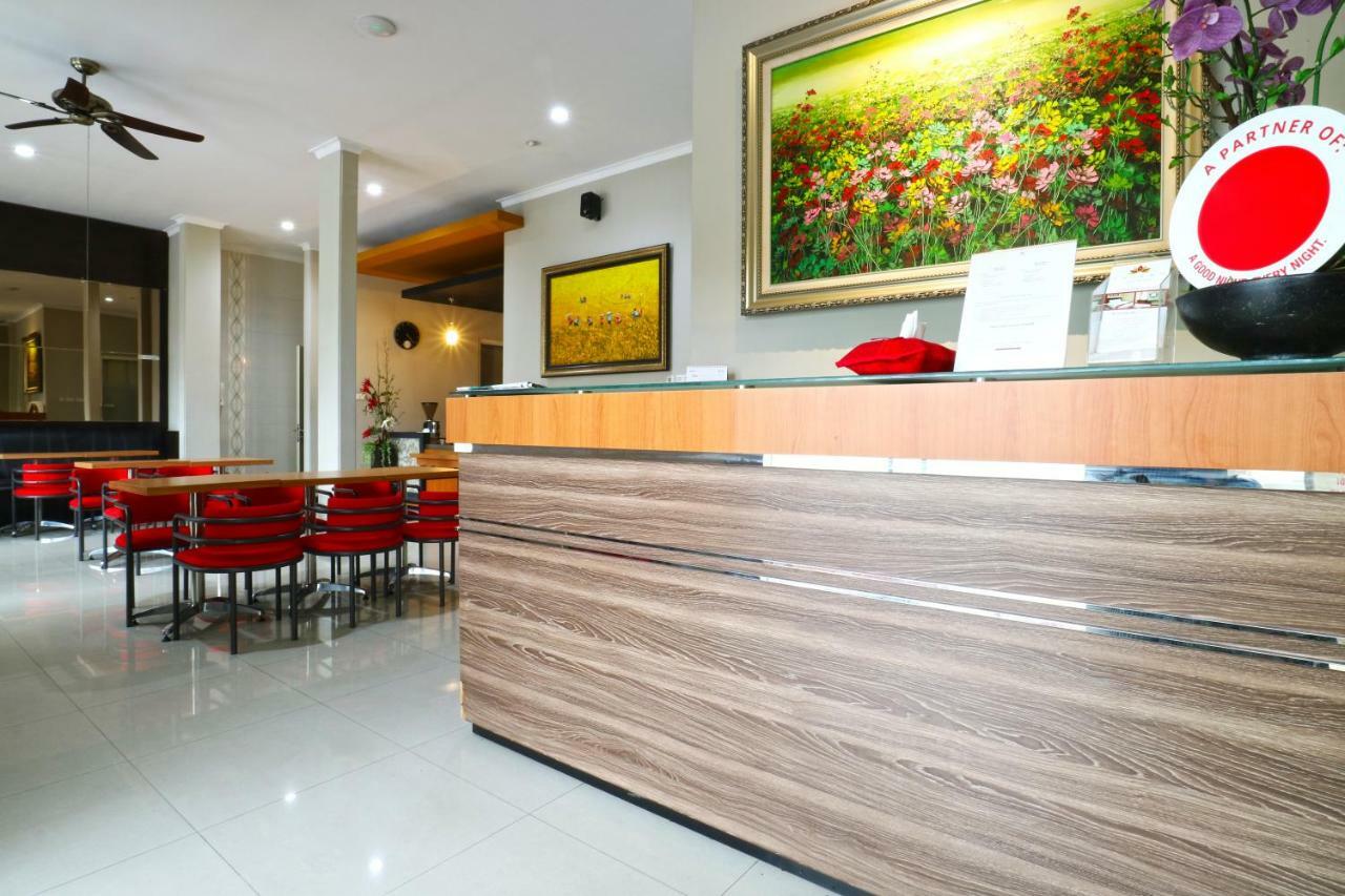 Chiaro Hotel Syariah Sidoarjo Ngoại thất bức ảnh