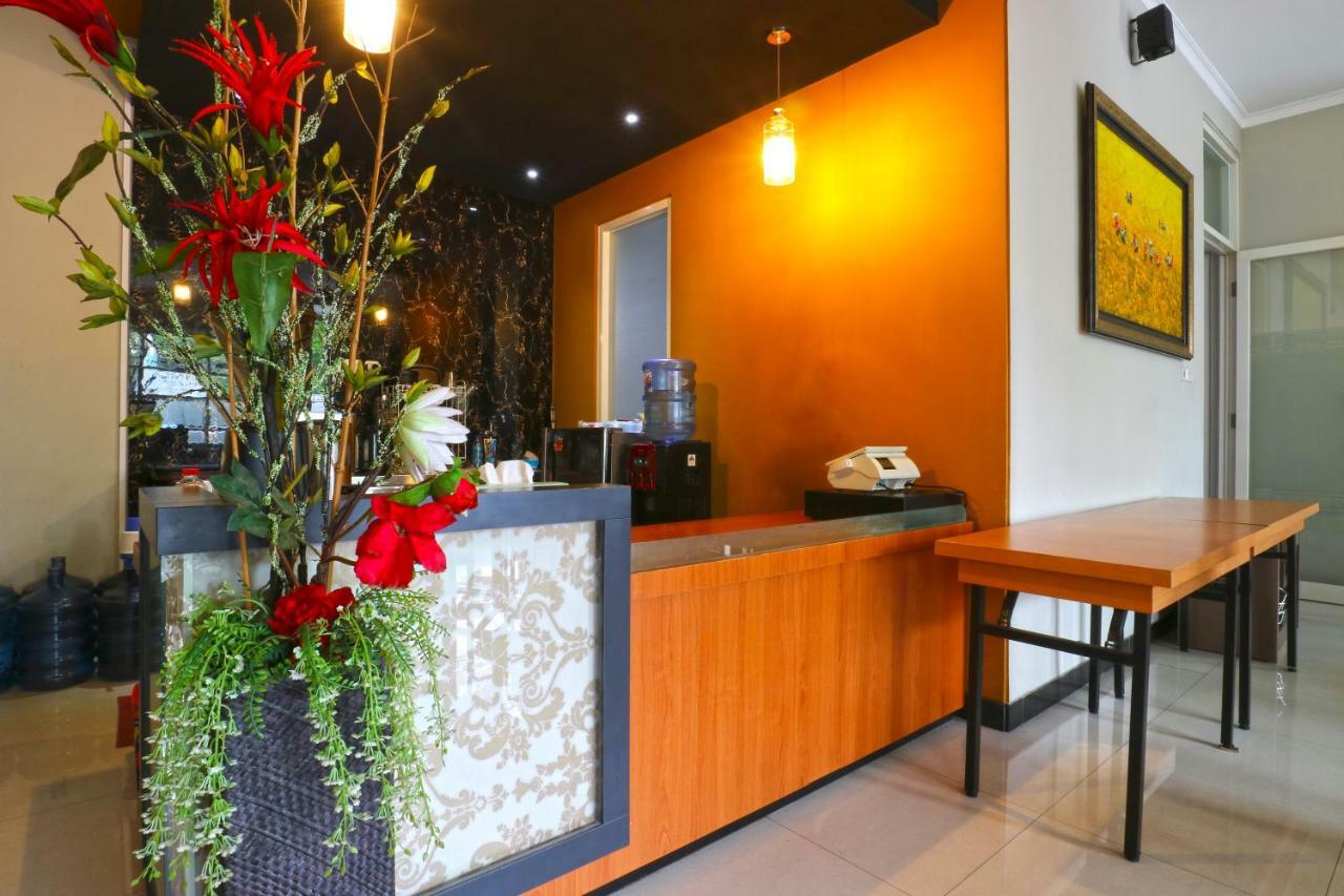 Chiaro Hotel Syariah Sidoarjo Ngoại thất bức ảnh