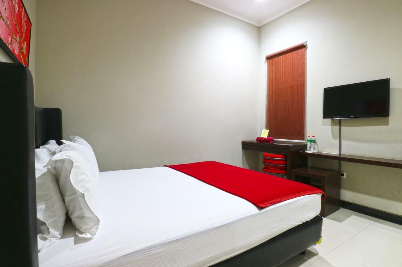 Chiaro Hotel Syariah Sidoarjo Ngoại thất bức ảnh