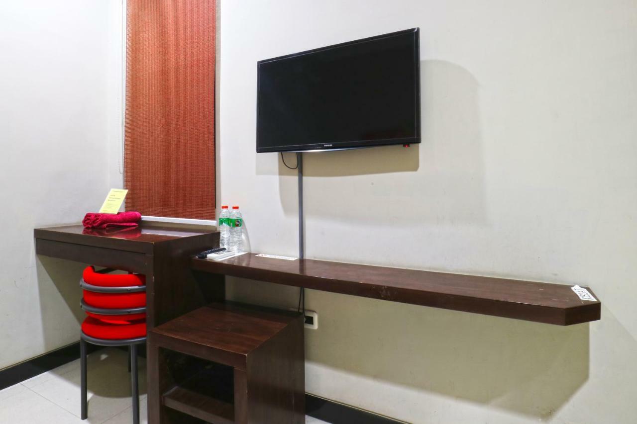 Chiaro Hotel Syariah Sidoarjo Ngoại thất bức ảnh